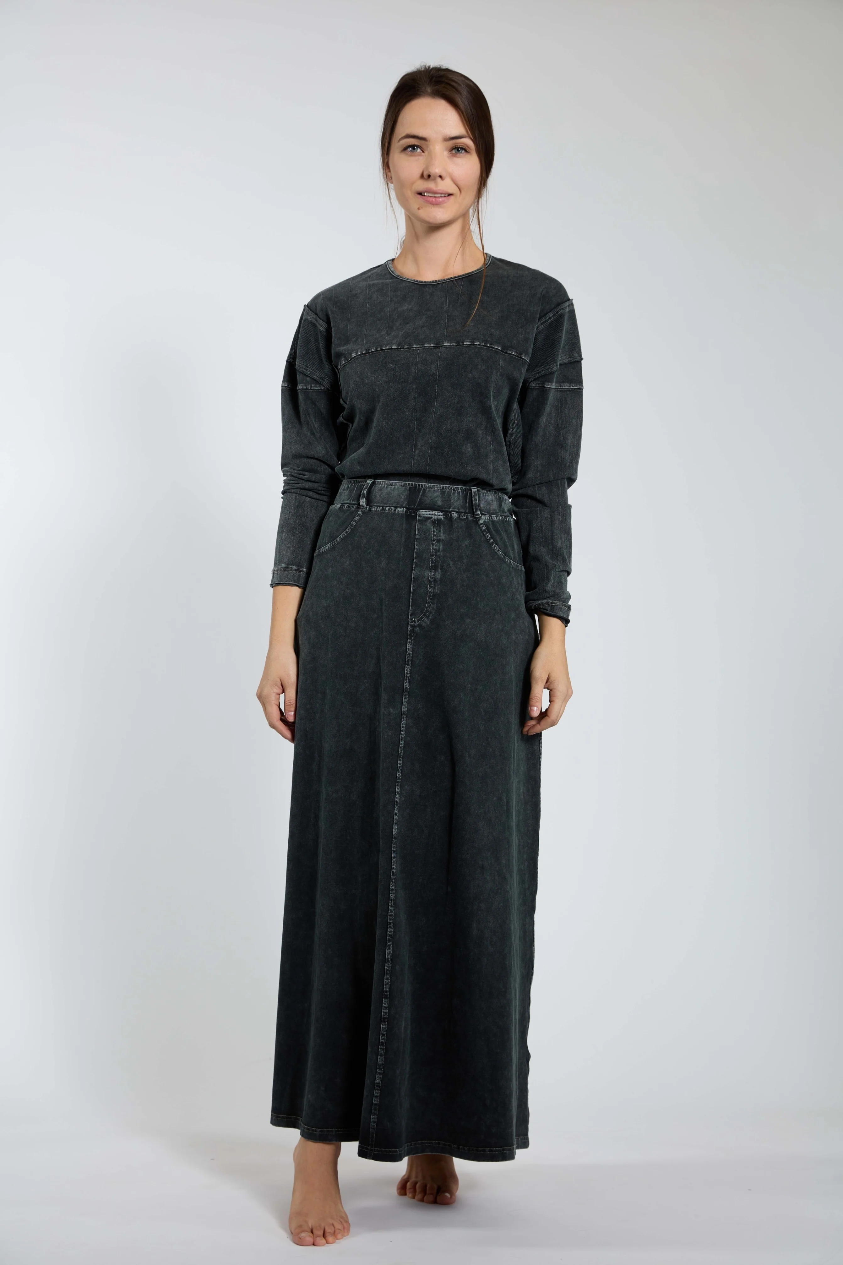 Black Washed Maxi Denim Skirt - Image 4