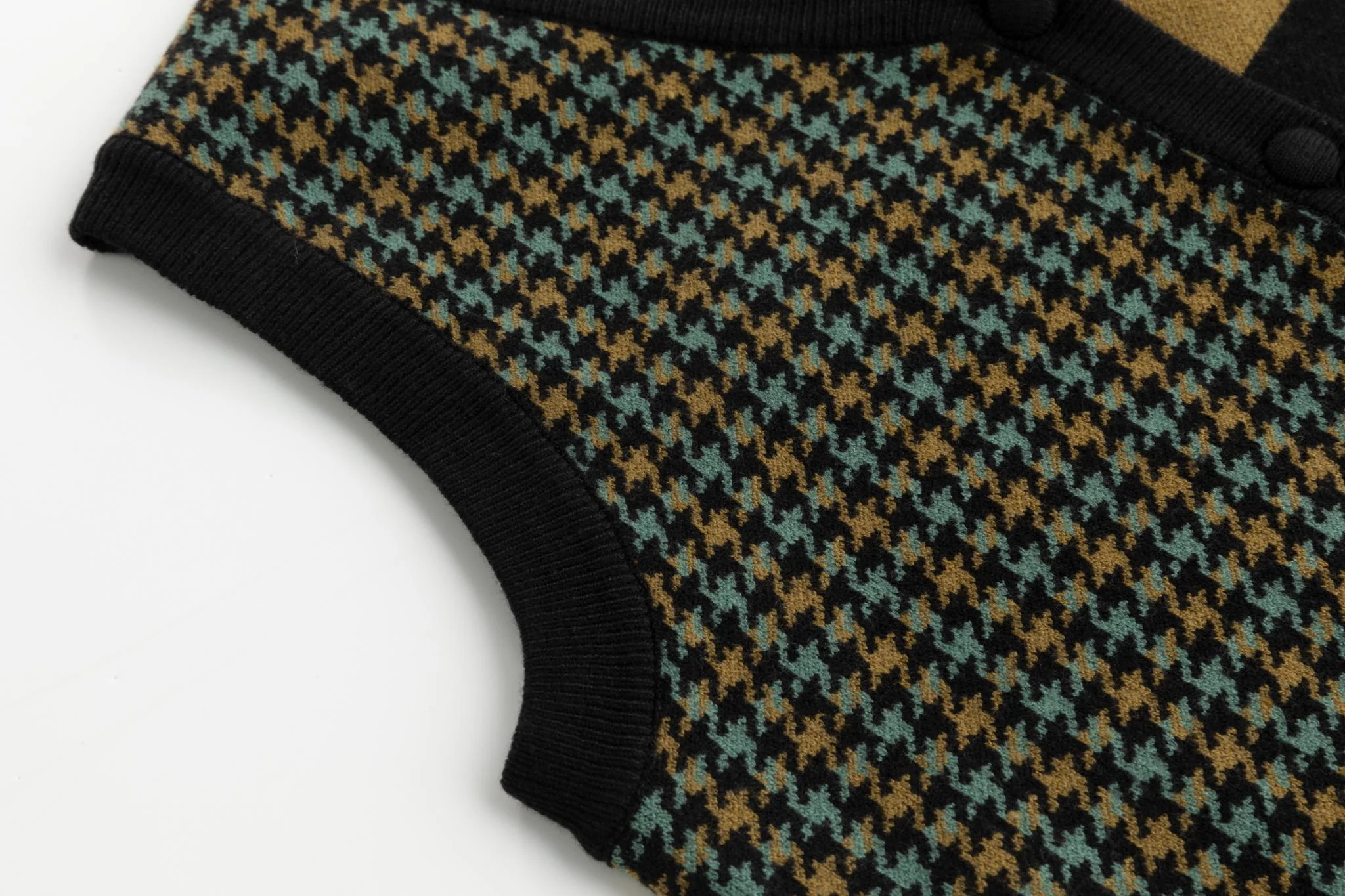 Black Green And Brown Knit Vest - Image 5
