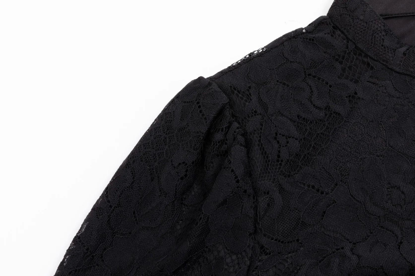 Black Lace Zigzag Bottom Rulle Dress - Image 6