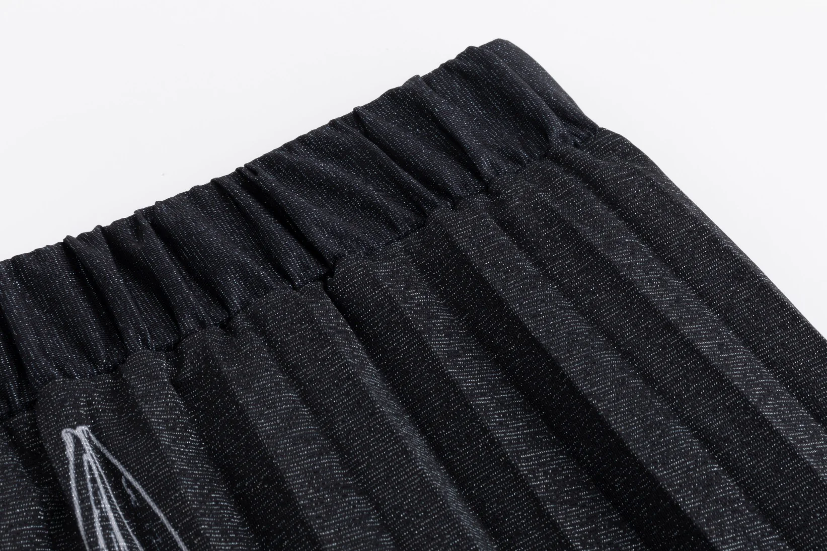 Black Shimmery Flower Pleated Skirt - Image 4