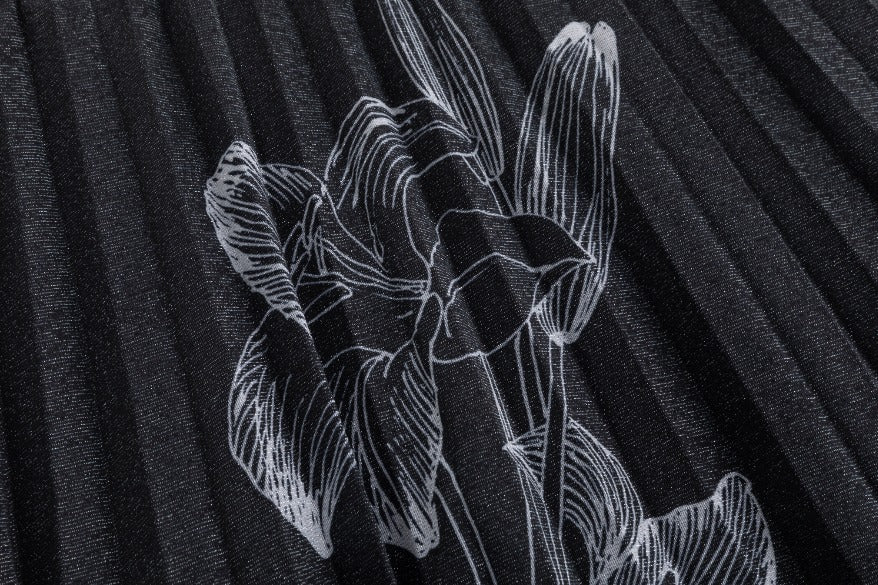 Black Shimmery Flower Pleated Skirt - Image 6