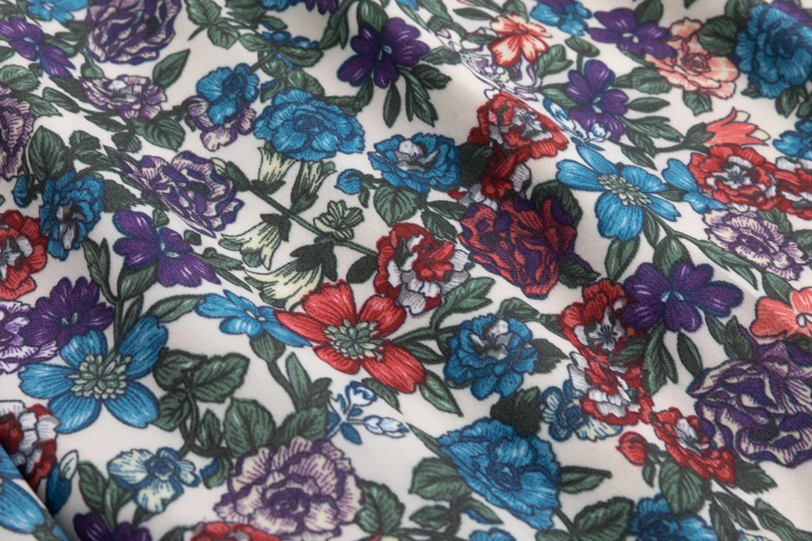 Blue And Red Floral Skirt With Striped Waist - Image 8