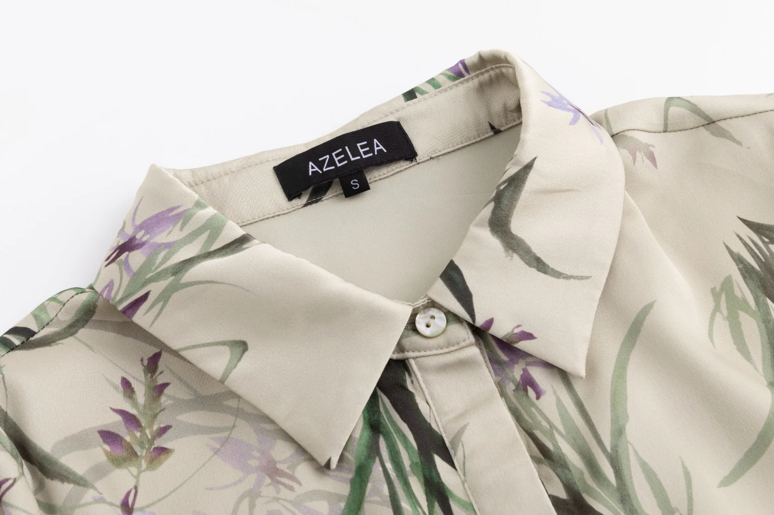 Floral Button-Front Dress With A Soft Drape And Tie Waist. - Image 6