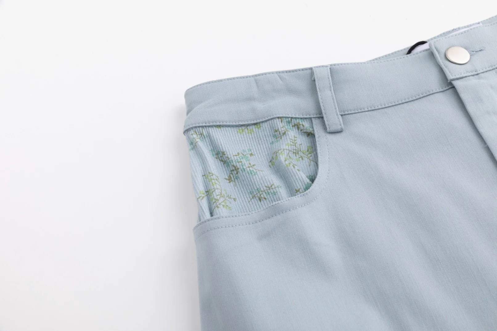 Light Blue Skirt With Green Leaves Pocket Print - Image 5