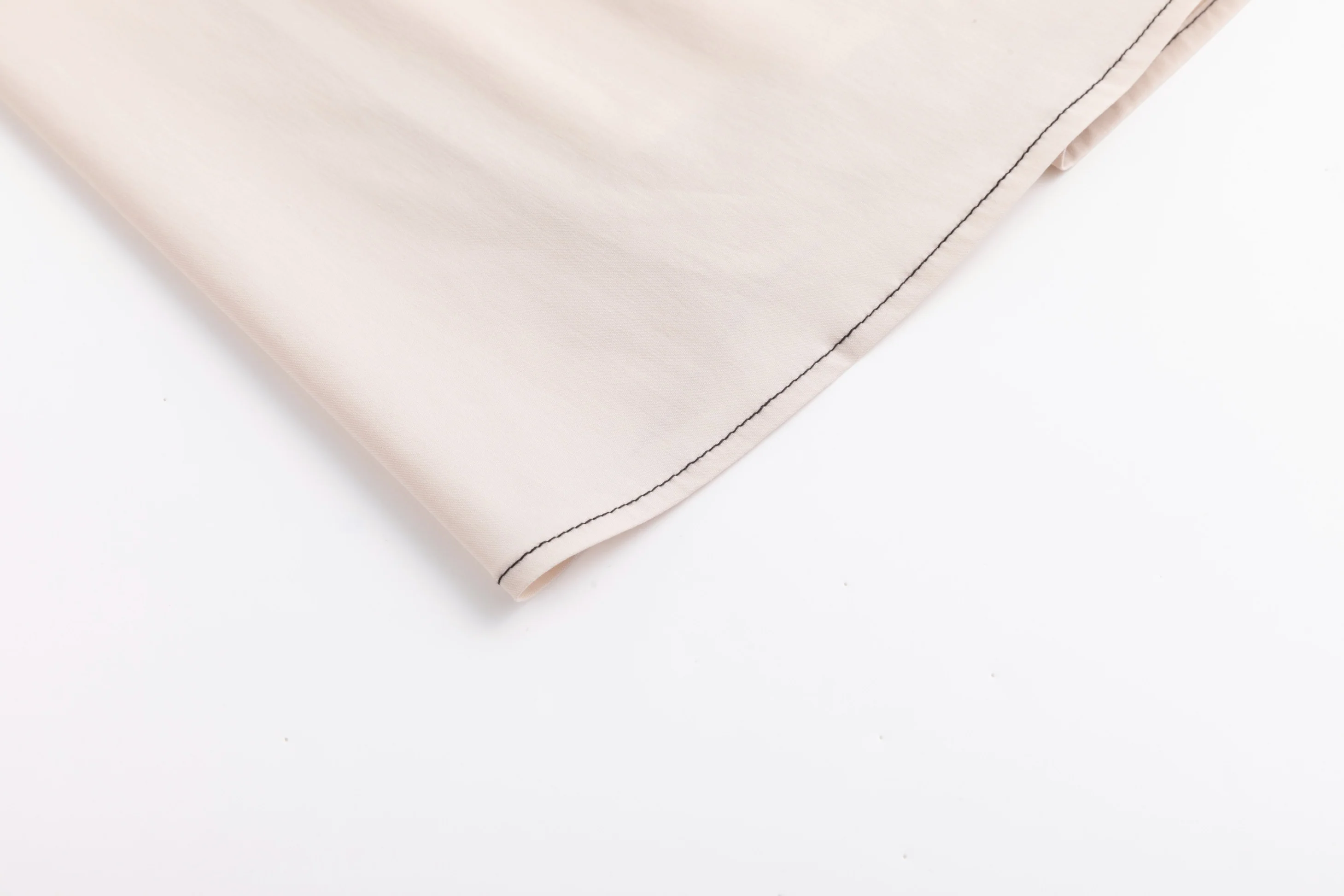 Middle Zipper Skirt- Parchment - Image 2