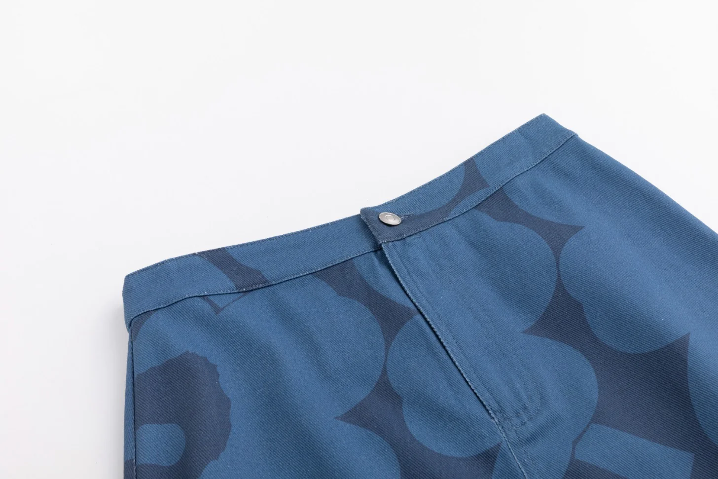 Navy Base Blue Flower Print Denim Skirt - Image 5