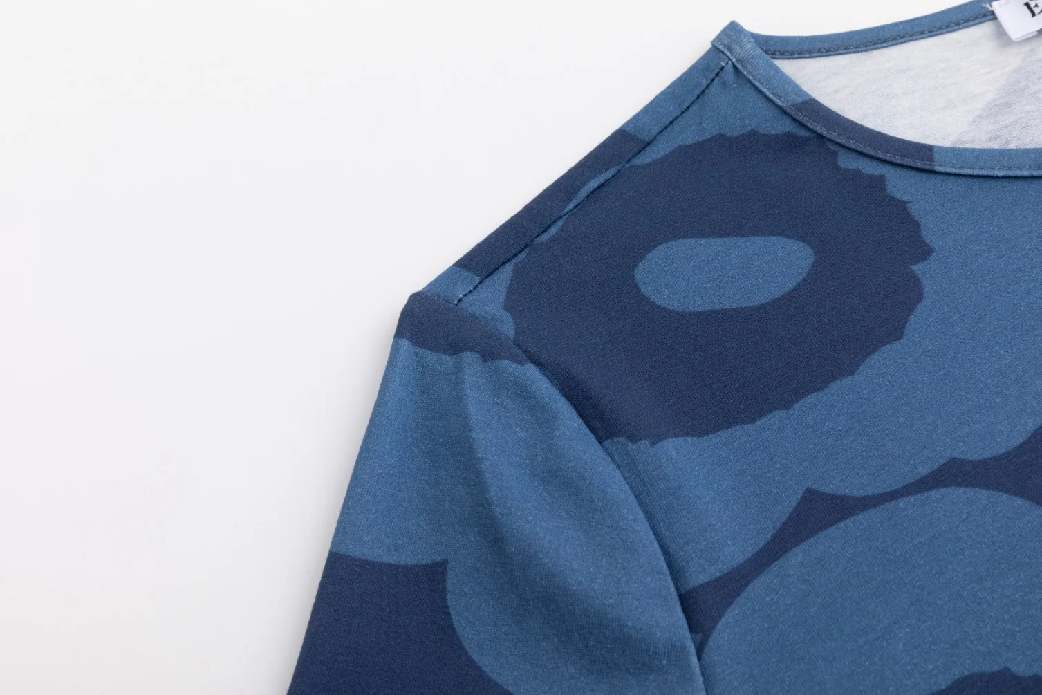 Navy Base Blue Flower Print Top - Image 5