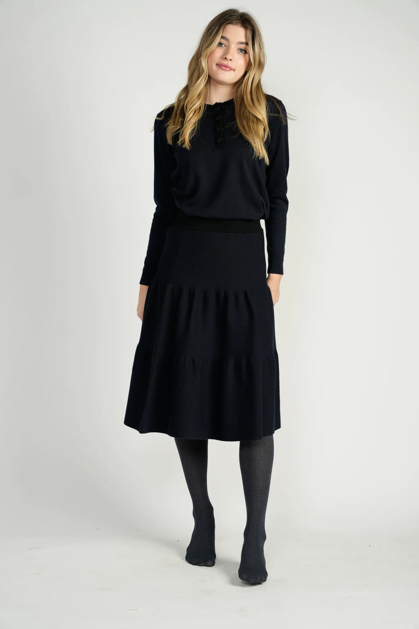 Navy/Black 2-Tiered Knit Skirt With Elastic Waistband - Image 3
