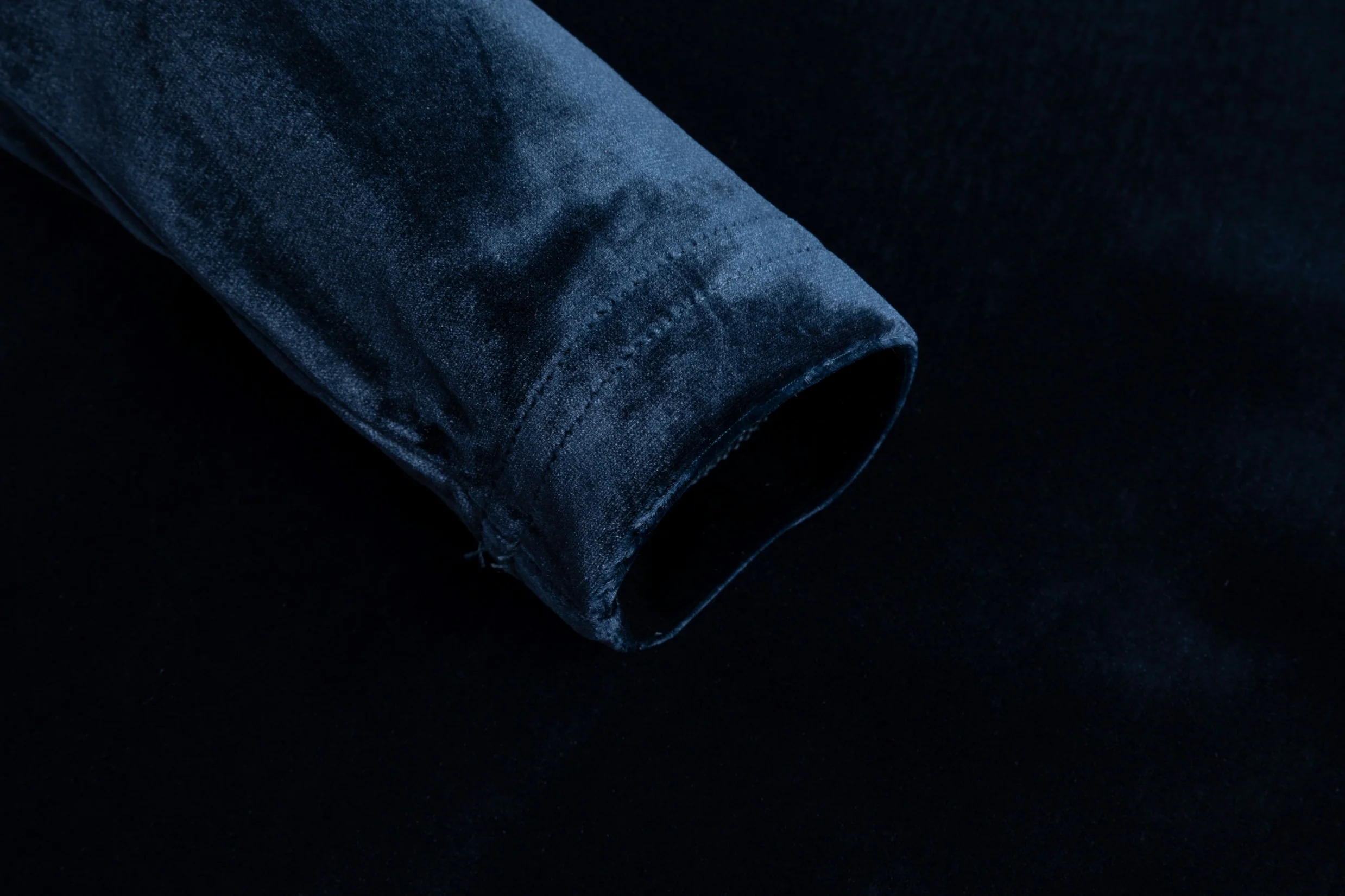Solid Velvet Fitted Top - Navy - Image 5