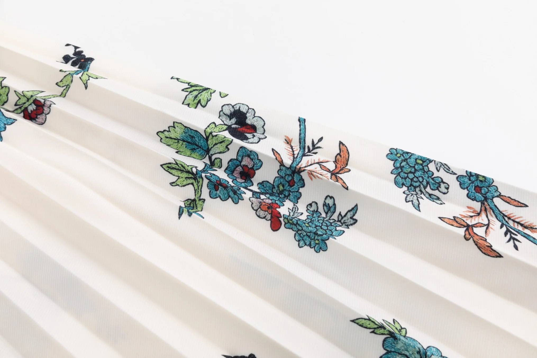 Printed Floral Pleated Skirt - Image 6