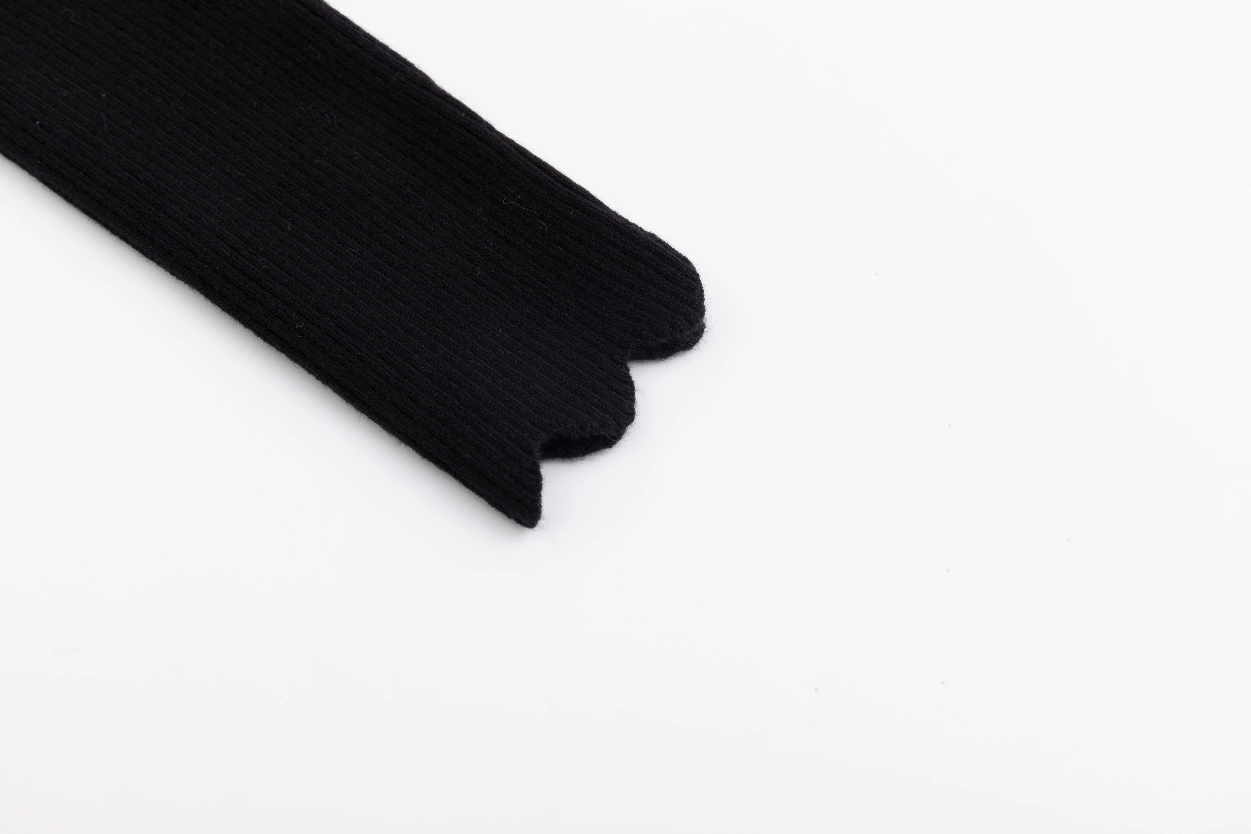 Scalloped Basic Sweater - Black - Image 3