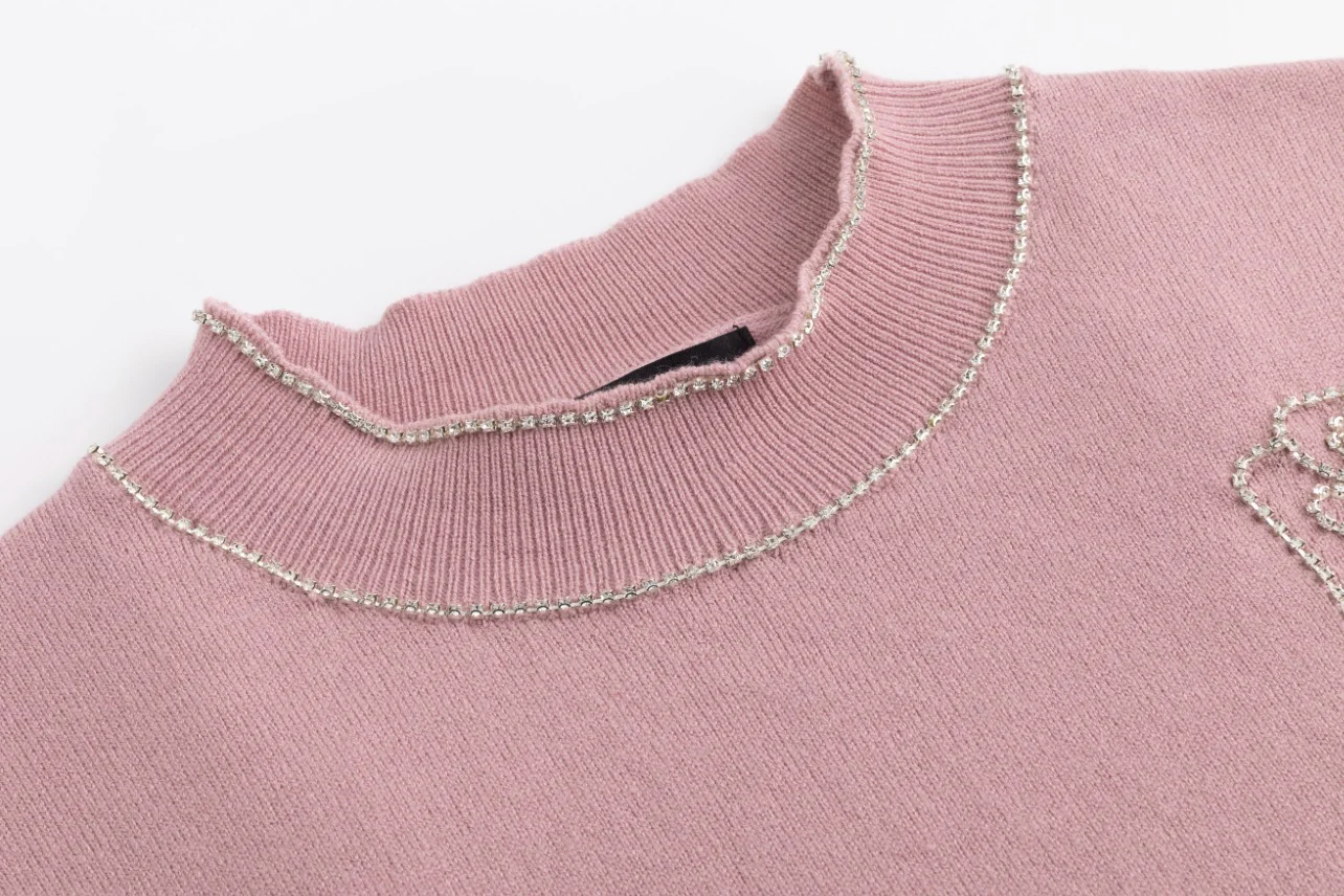 Sweater With Diamond Flower - Mauve - Image 3