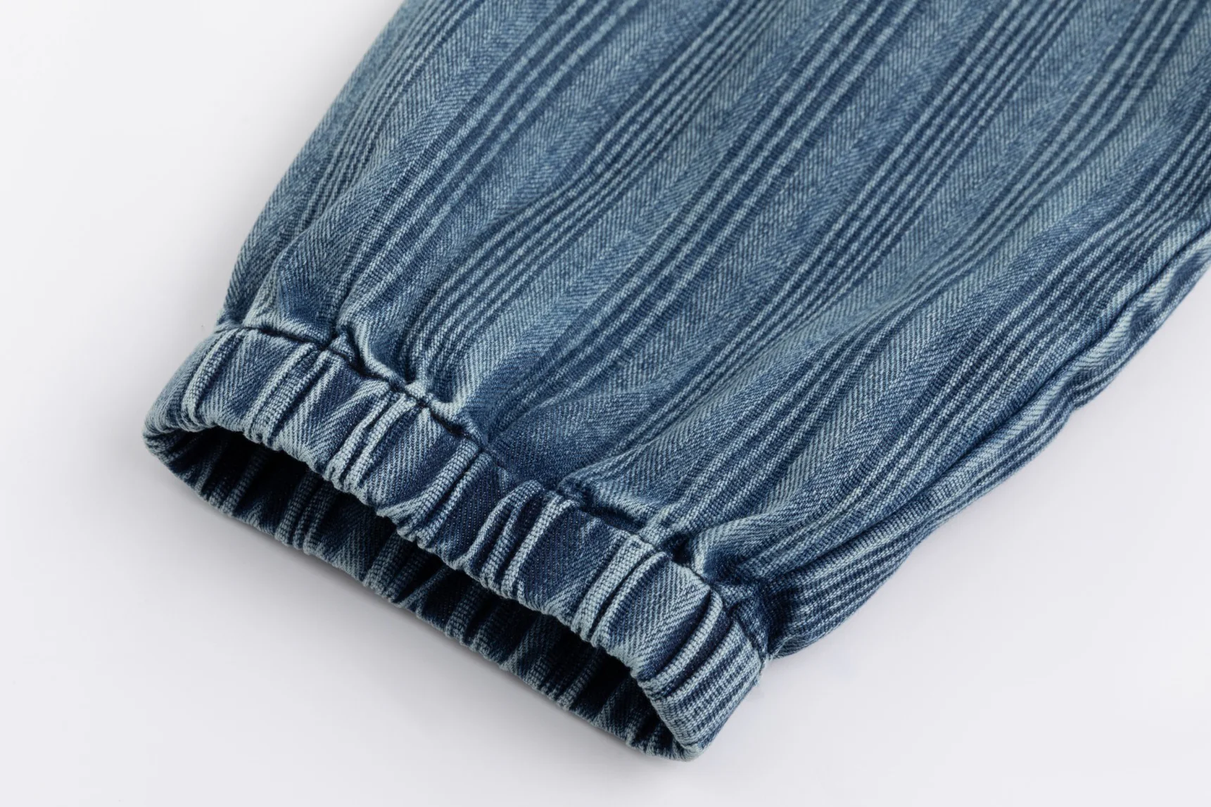Textured Denim Dress With Belt - Image 4