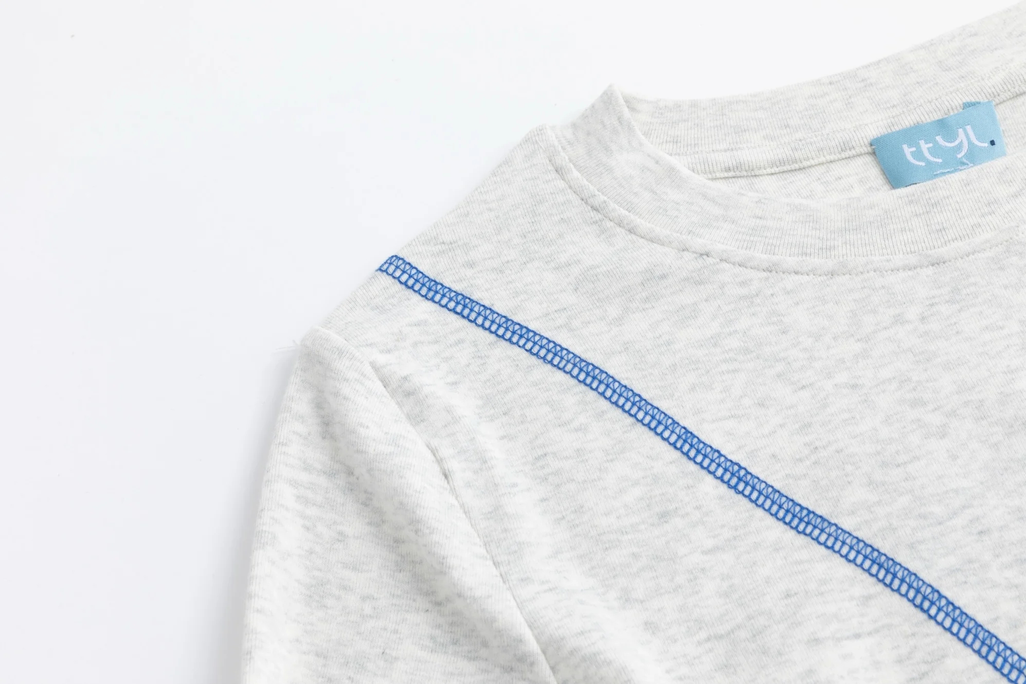 Thumbhole Criss-Cross Exposed T-Shirt - Light Grey - Image 5