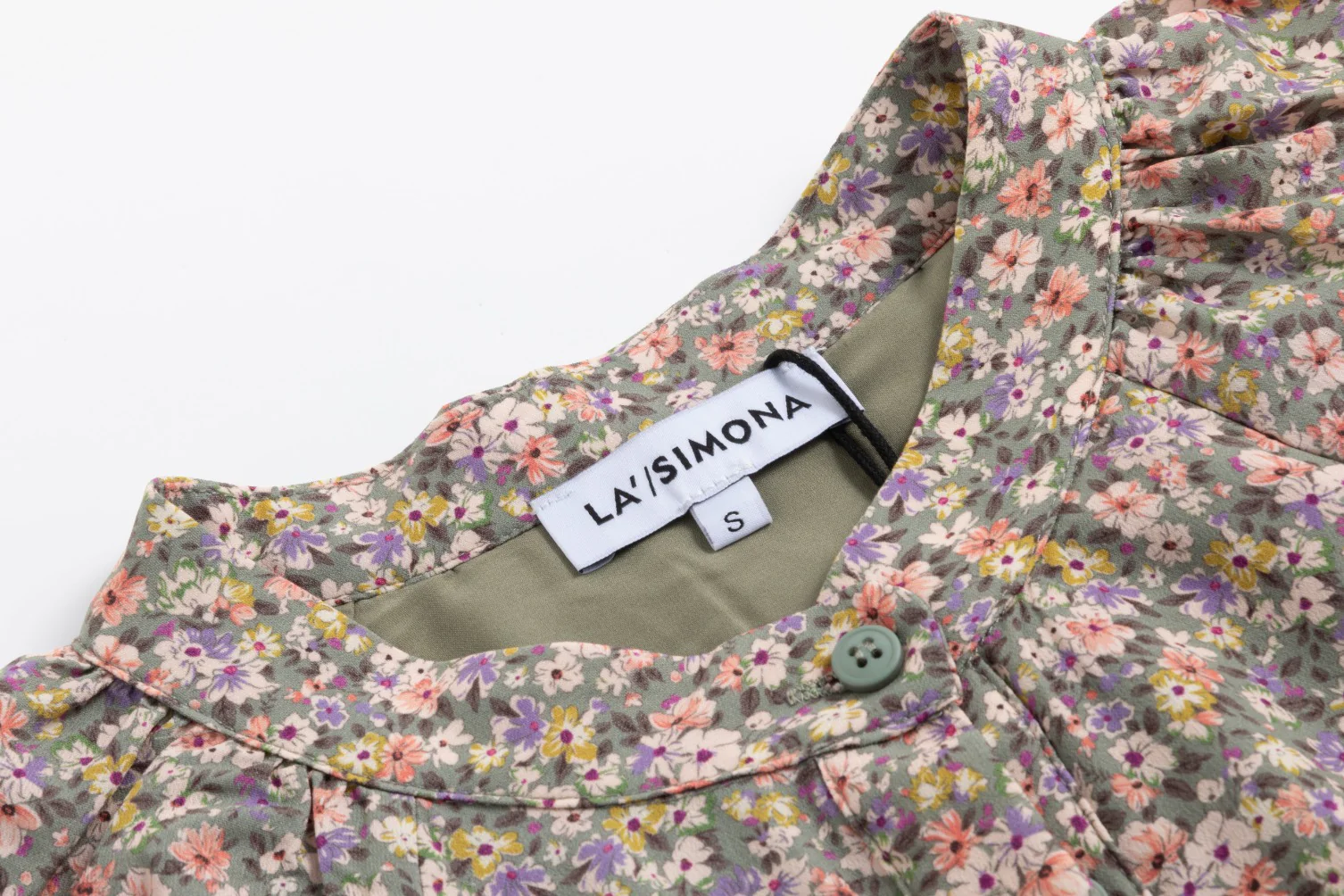 Hunter Multiflowered Printed V Neck Layer Dress - Image 5