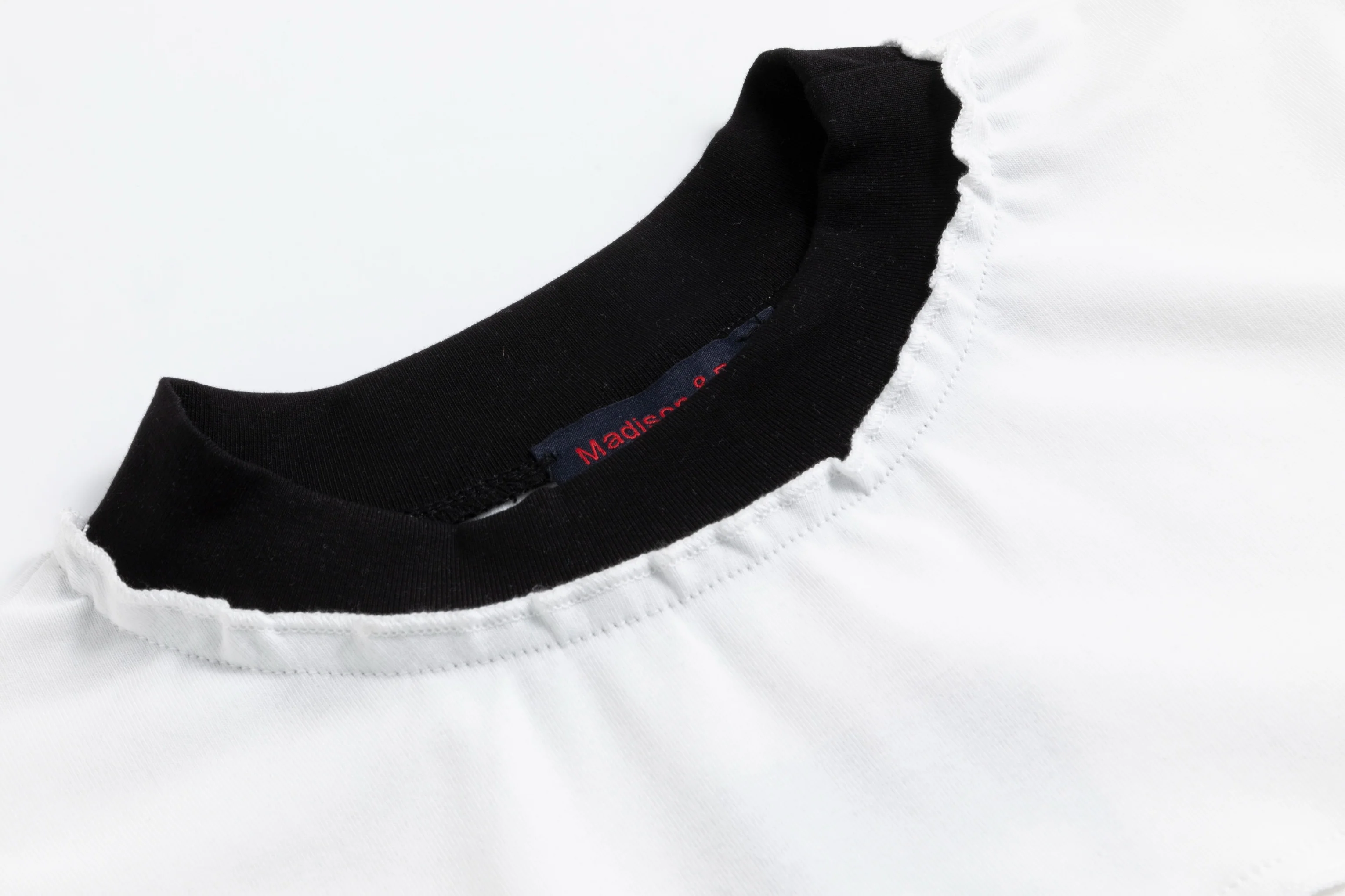 White And Black Color Block T-Shirt - Image 4