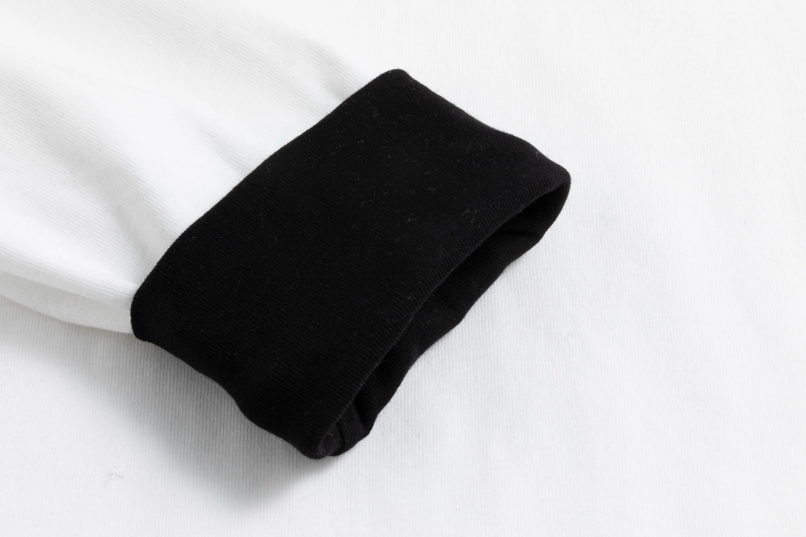 White And Black Color Block T-Shirt - Image 5