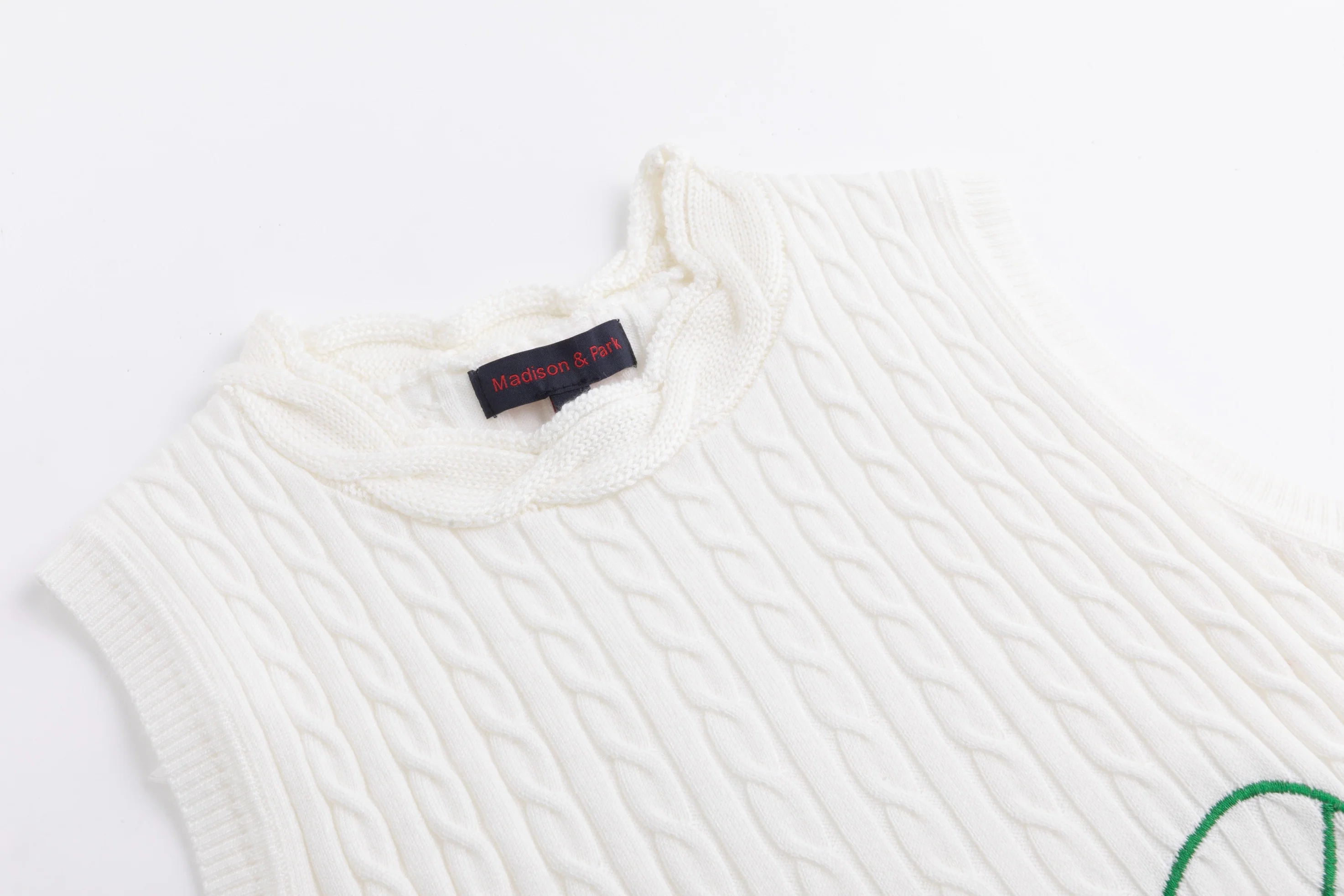 White Cable Knit Vest With Embroidery - Image 5