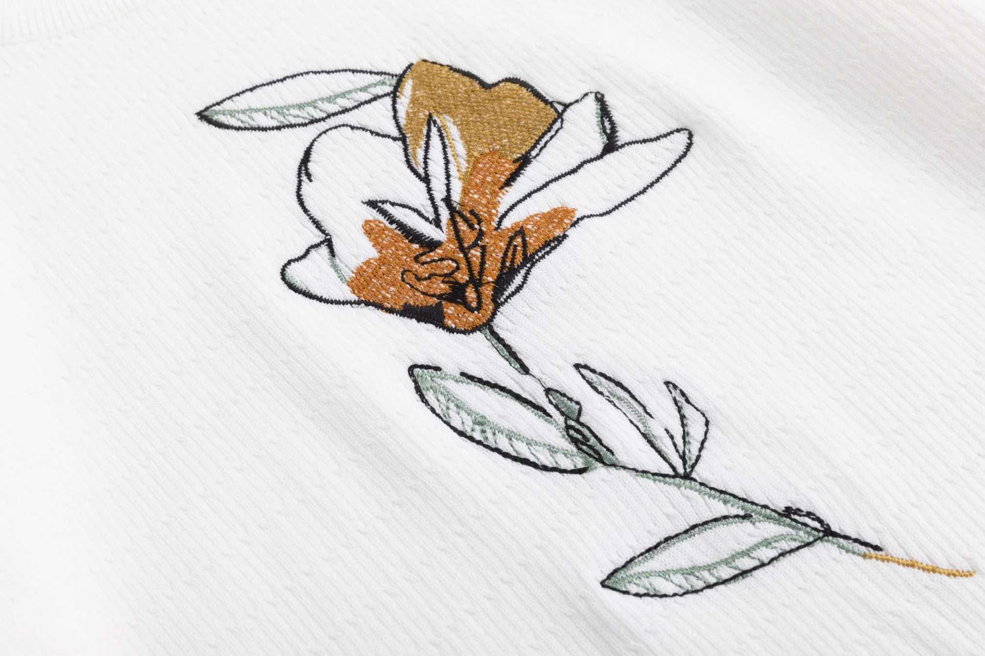 White Detailed Knit Top With Floral Embroidery - Image 6