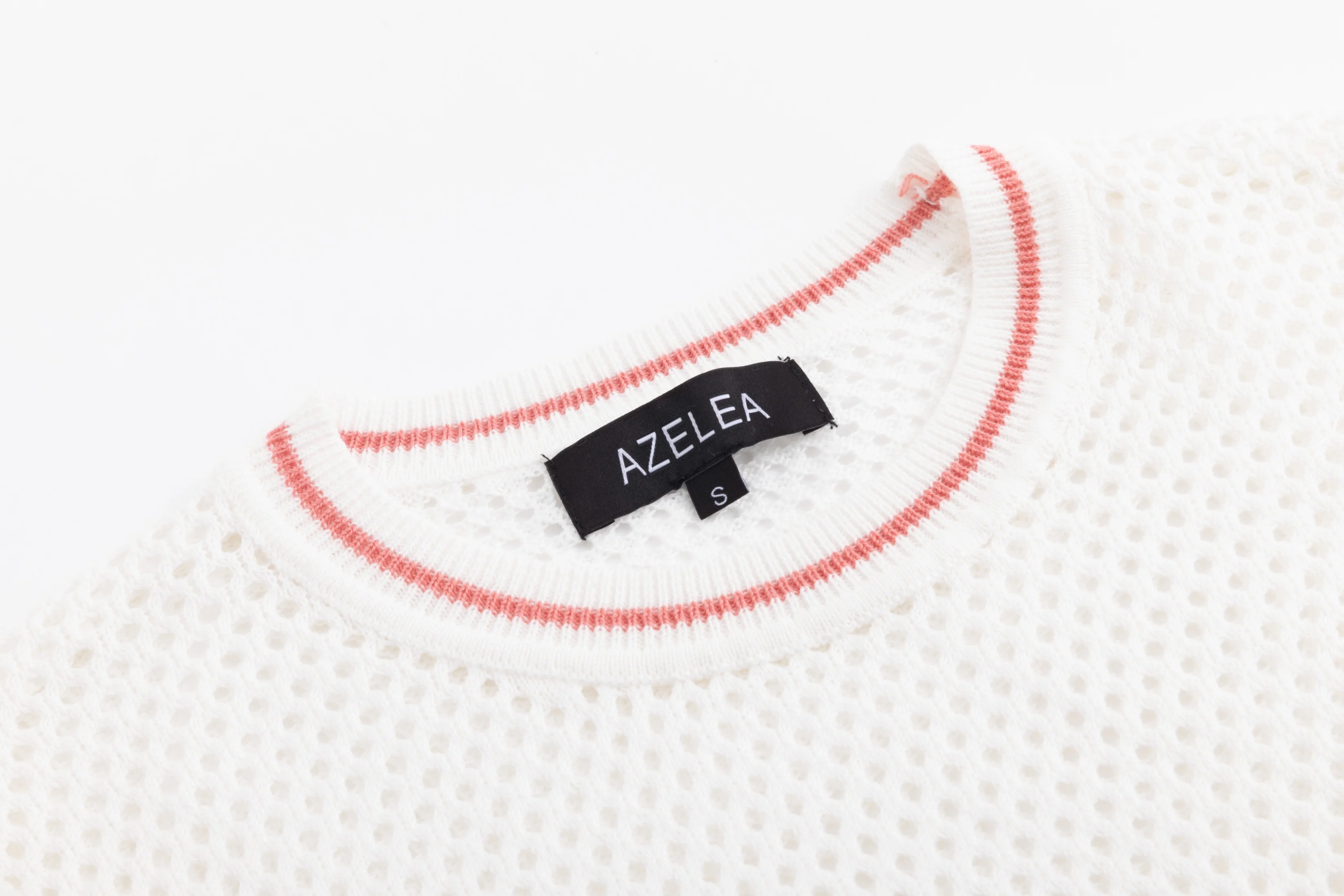 White Knit Top With Embroidered Flowers - Image 5