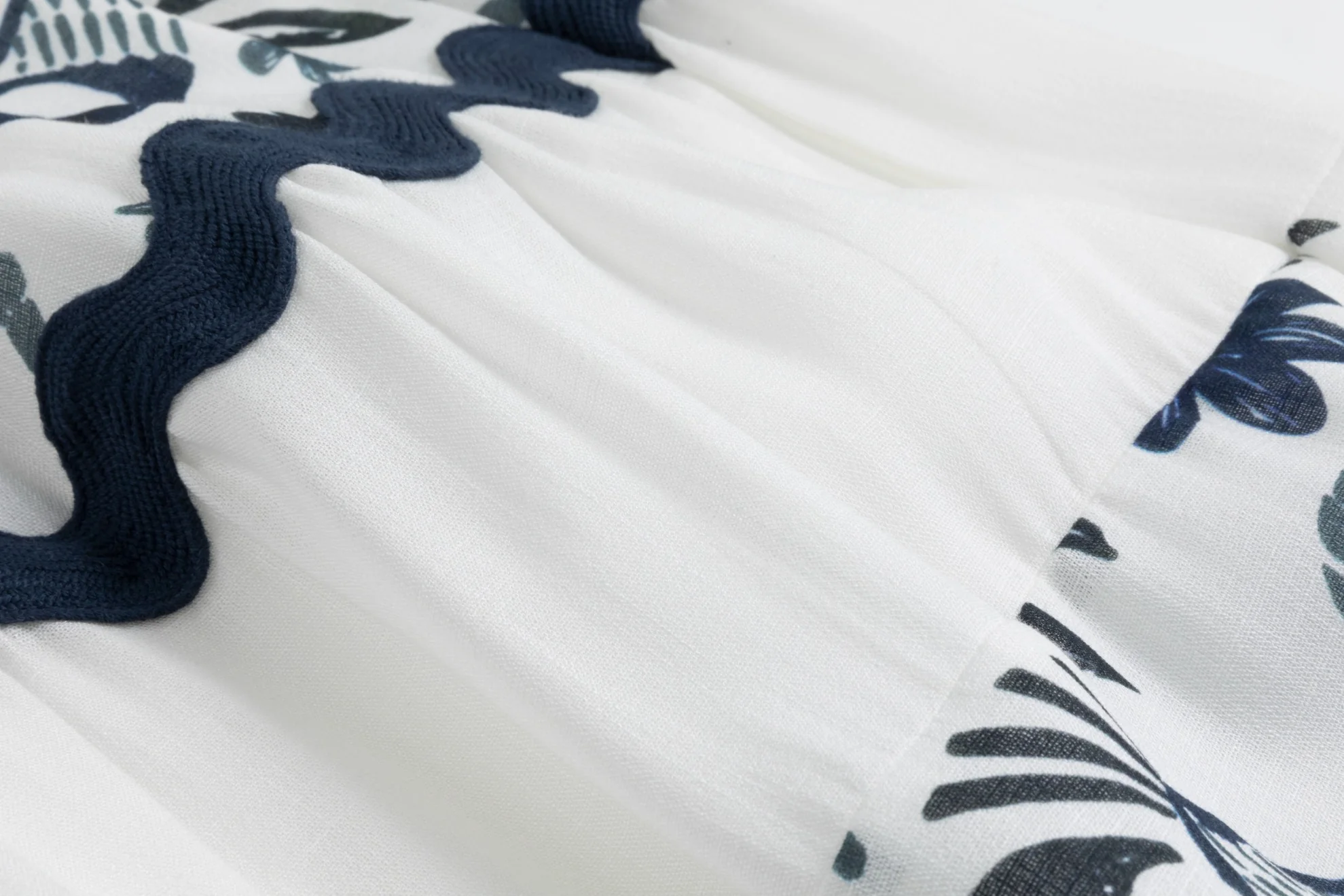 White Linen Navy Plants Printed Layer Skirt - Image 6